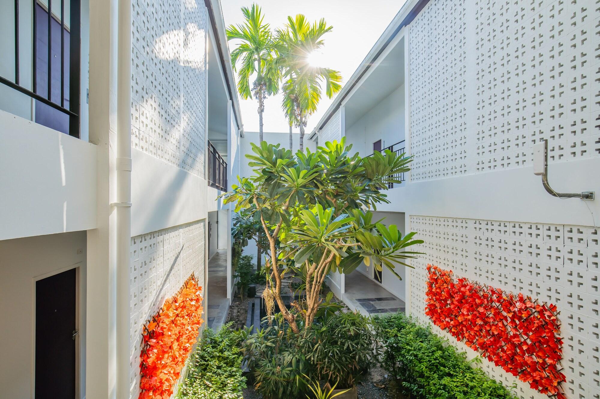 The Rubber Hotel Phuket Таланг Экстерьер фото